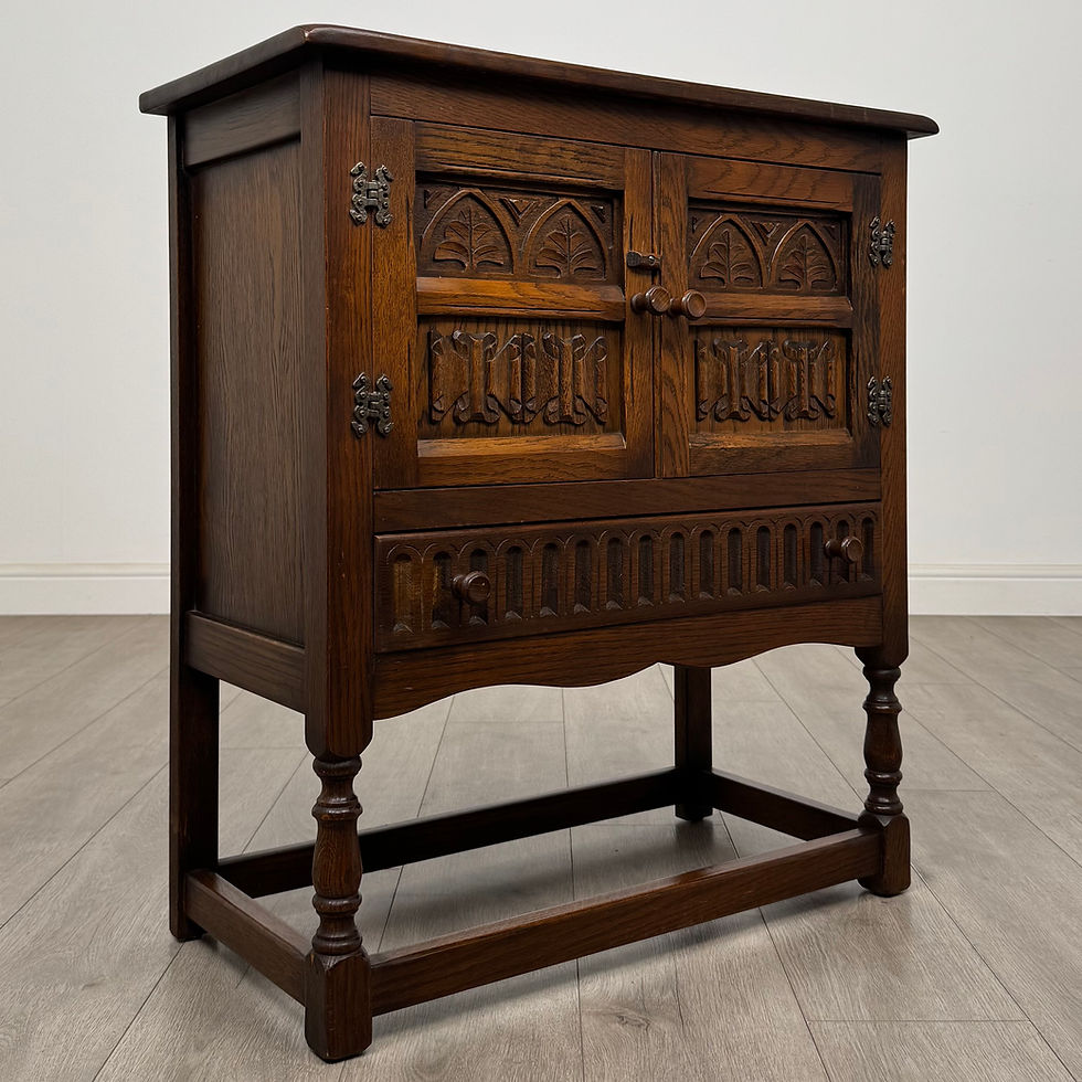 Thumbnail: Antique 20th Century Good Quality Cupboard In Oak ( AF-5669 )
