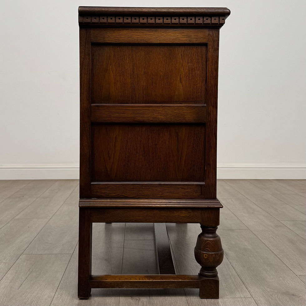 Thumbnail: Antique 20th Century Fine Quality Carved Oak Cupboard ( AF-5947 )