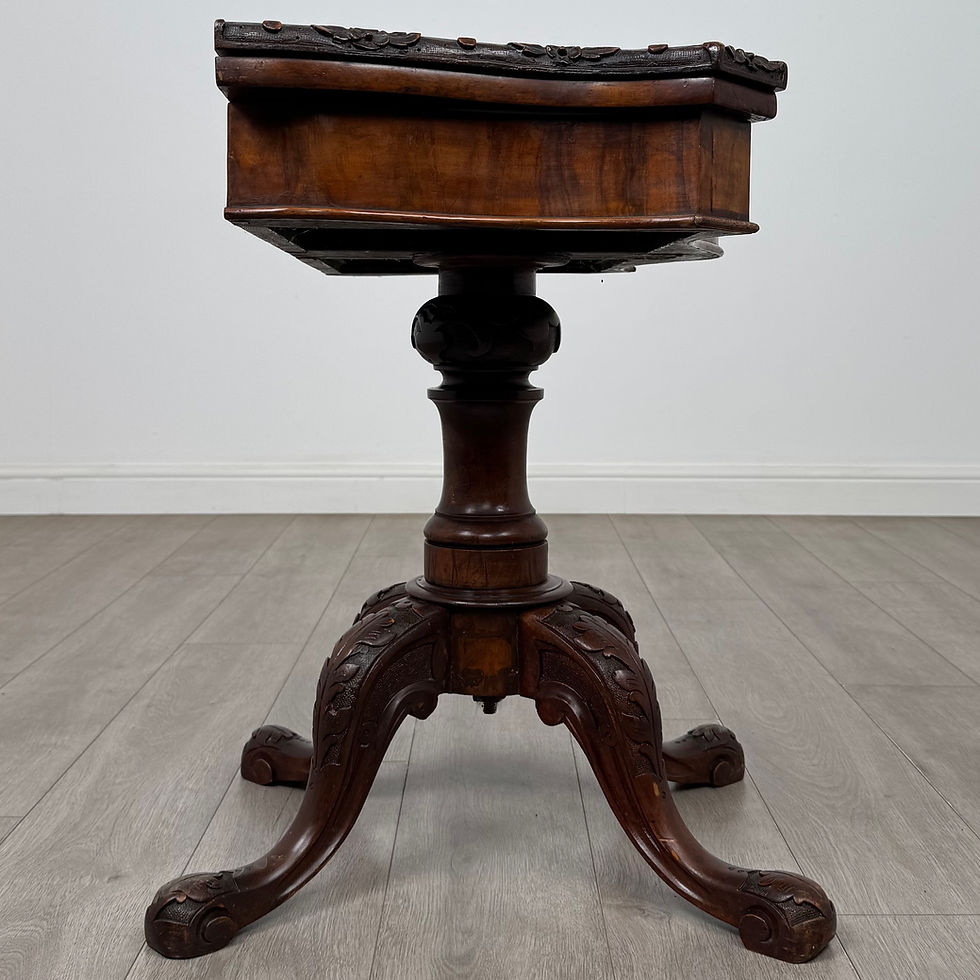 Thumbnail: Antique 19th Century Victorian Tea Table In Figured Walnut ( AF-5937 )