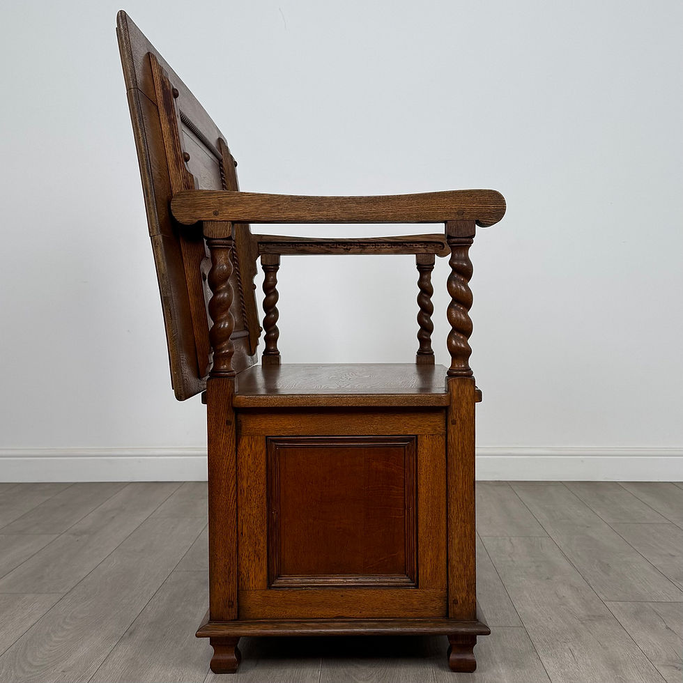 Thumbnail: Antique 20th Century Good Quality Monks Bench In Golden Oak ( REF AF-5162 )