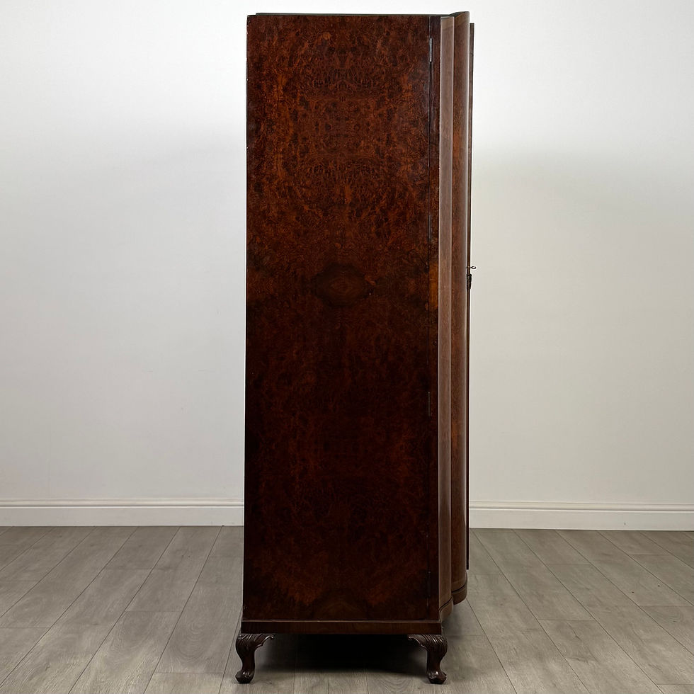 Thumbnail: Antique 20th Century Large Edwardian Wardrobe In Burr Walnut ( AF-5611 )