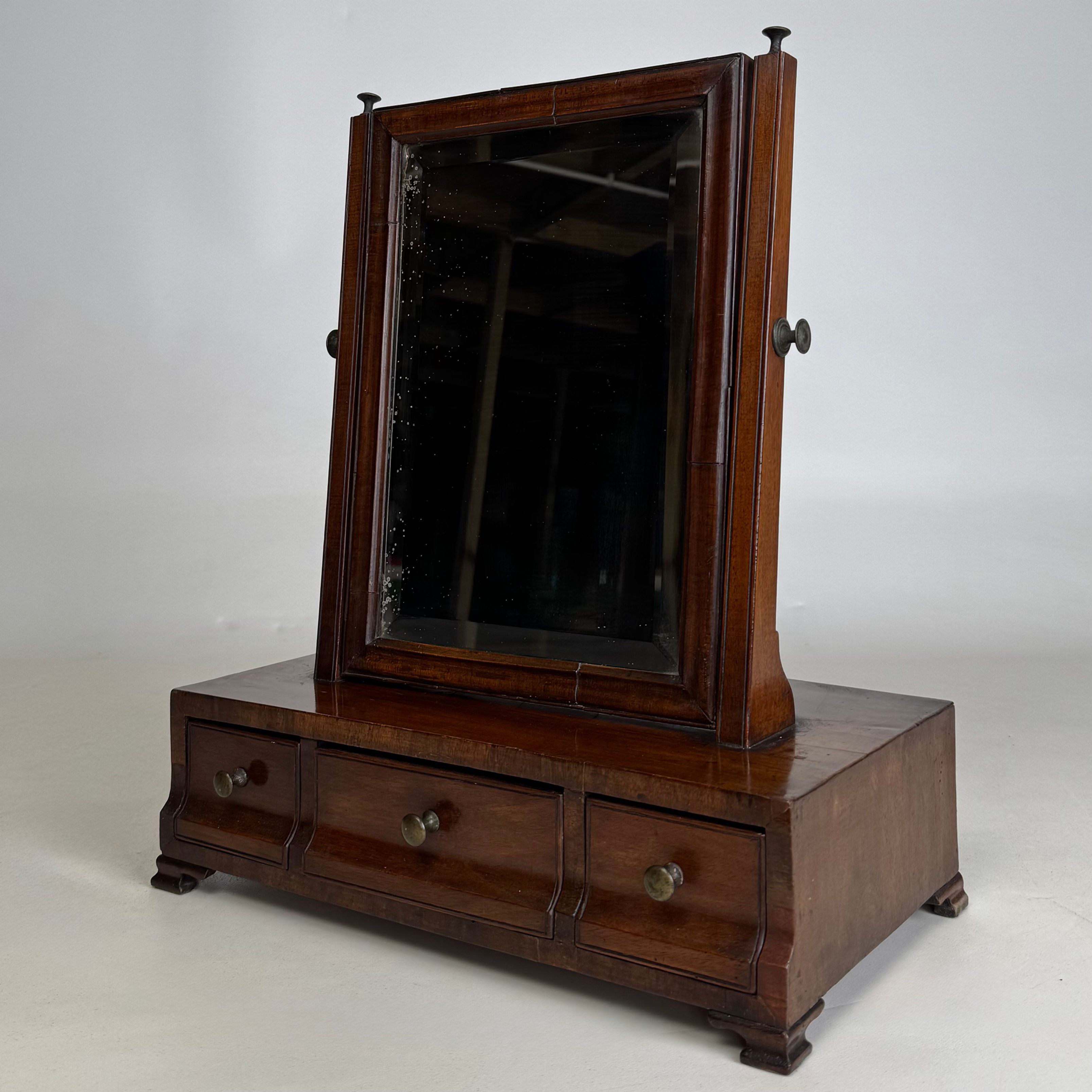 Antique 18th Century Small Georgian Dressing Mirror In Mahogany ( AF-6339 )