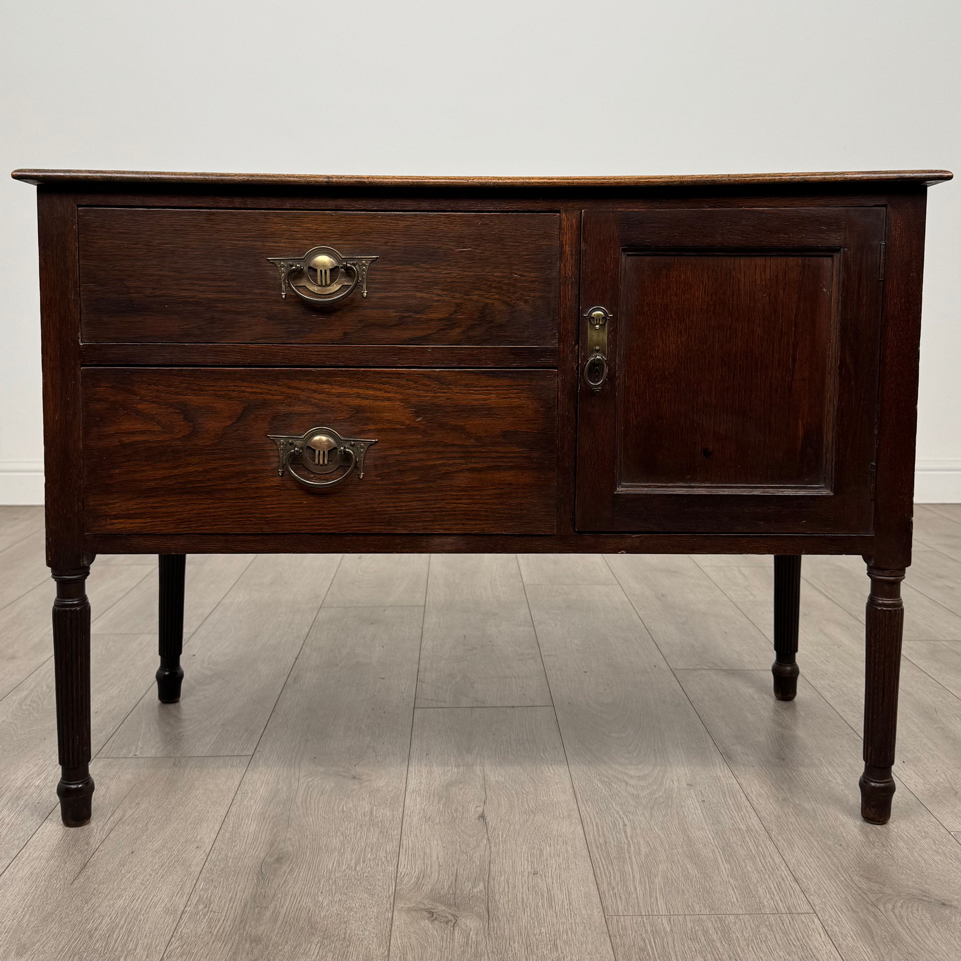 Antique 20th Century Good Quality Cupboard In Oak ( REF AF-4979 )