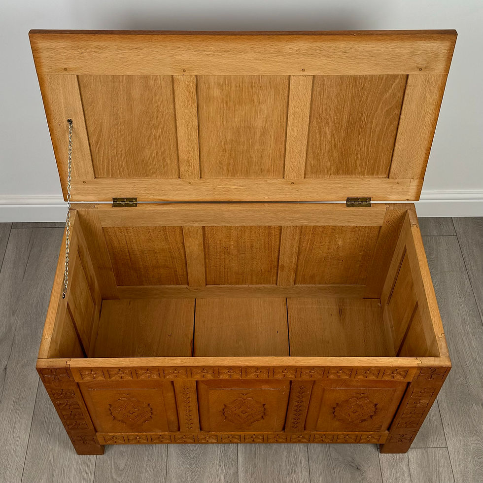 Thumbnail: Antique 20th Century Carved Oak Blanket Box ( REF AF-3947 )
