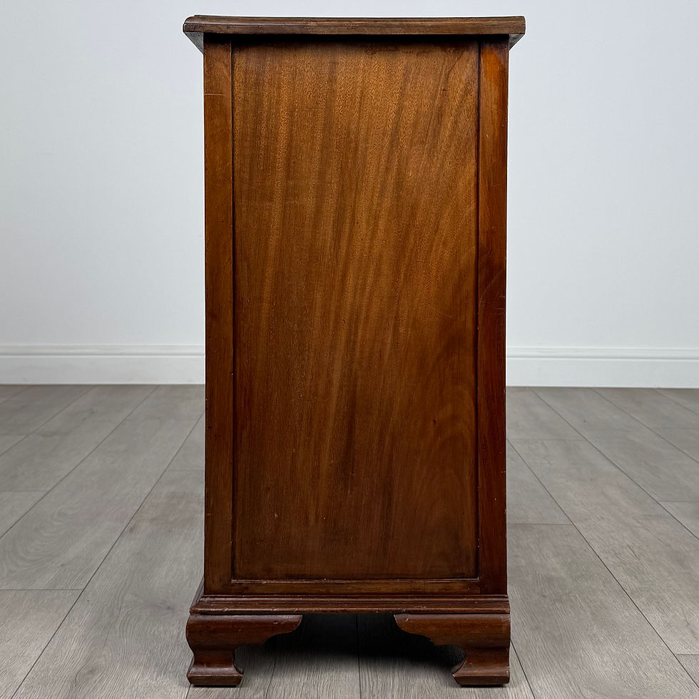 Thumbnail: Antique 20th Century Good Quality Cabinet In Walnut ( REF AF-4174 )
