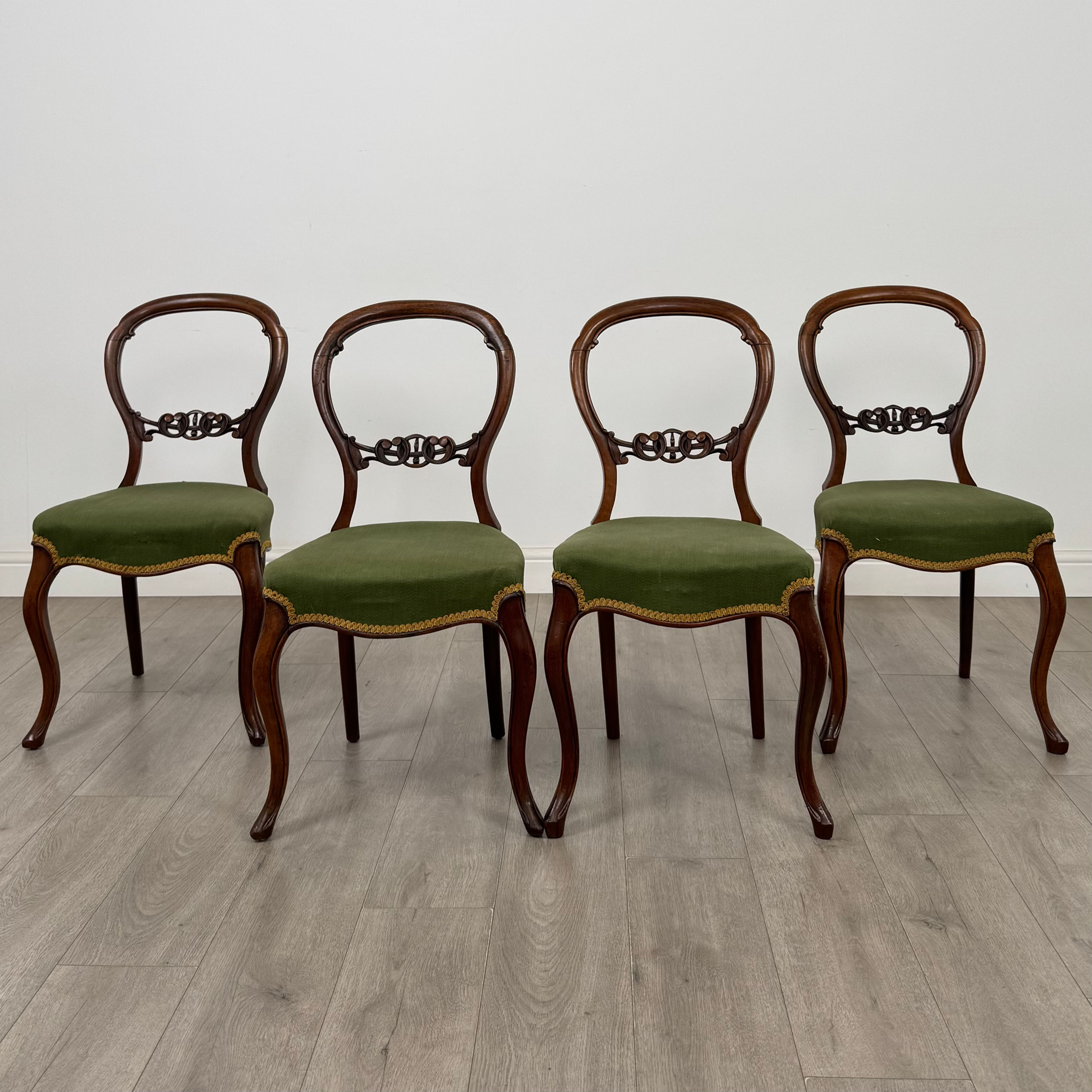 Antique 19th Century Set Of 4 Victorian Dining Chairs In Mahogany ( AF-5572 )