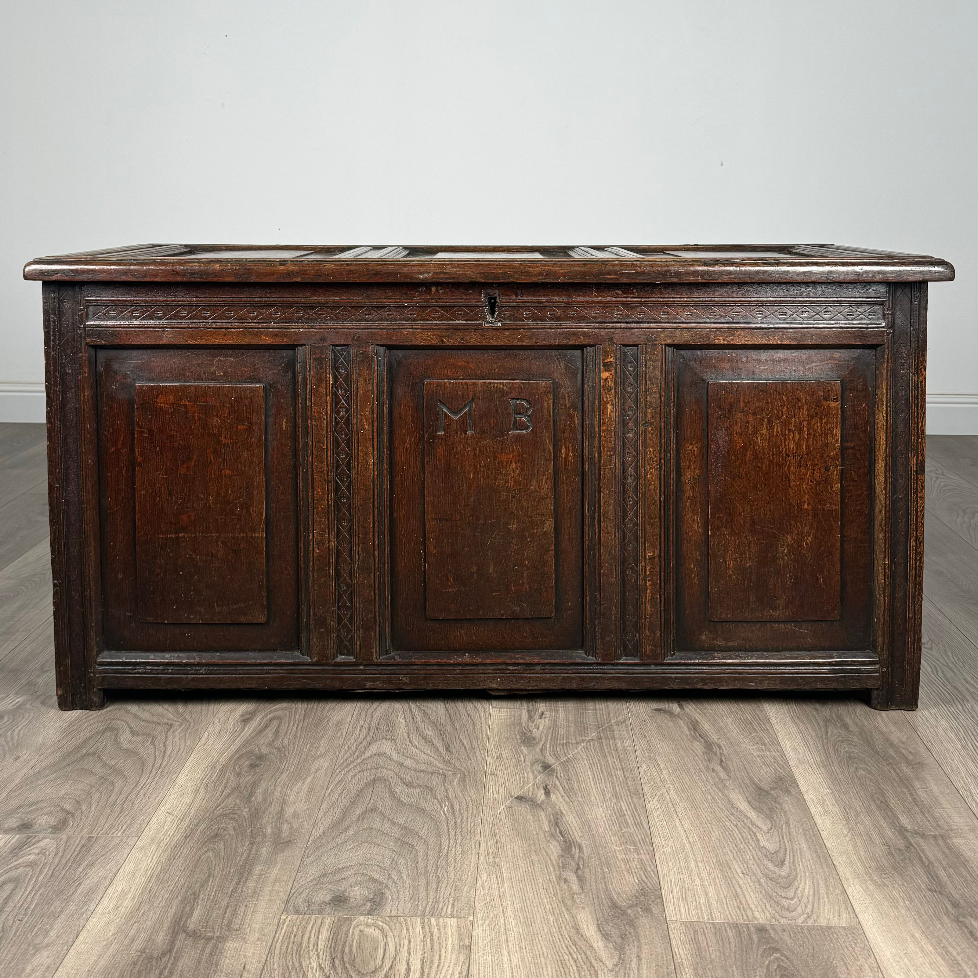 Antique 18th Century Fine Quality Coffer In Oak ( REF AF-3255 )