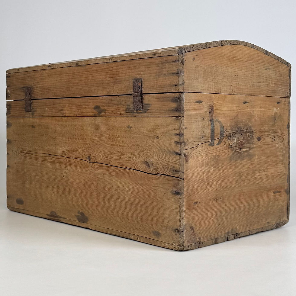 Thumbnail: Antique 19th Century Rustic Dome Top Trunk In Pine ( REF AF-4601 )