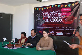 TODO LISTO PARA EL SEPTIMO FESTIVAL DEL MOLE DE GUAJOLOTE DENTRO DEL MARCO DE LA FERIA EL CALVARIO 2