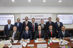 OMAR FAYAD ACUDIÓ A REUNIÓN DE LA CONAGO