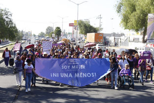 MÁS DE 600 MUJERES MARCHAN EN TIZAYUCA PARA PONER UN ALTO A LA VIOLENCIA DE GÉNERO