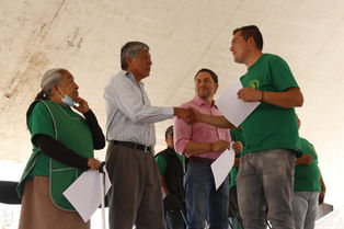 AYUNTAMIENTO DE TIZAYUCA ENTREGÓ APOYOS A AGREMIADOS DE LA UNTA