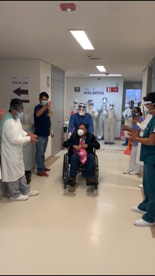 EGRESA ISSSTE HIDALGO A 3 PACIENTES RECUPERADOS DE COVID-19