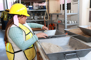 Laboratorio de Contraloría supera 7 mil obras verificadas