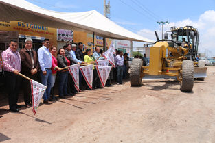 AYUNTAMIENTOS DE TIZAYUCA Y HUEYPOXTLA INICIAN OBRA CONJUNTA EN EL PARADERO DEL CARMEN