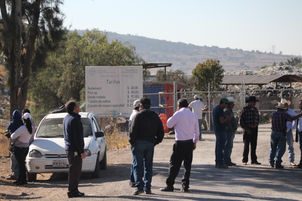 CIERRAN RELLENO DEL HUIXMI POR ADEUDOS DE LA ALCALDESA YOLANDA TELLERÍA