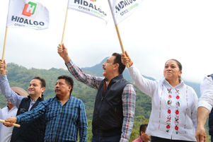 DAN BANDERAZO A OBRA QUE CONTECTARÁ A TLANCHINOL
CON LA CARRETERA PACHUCA-HUEJUTLA