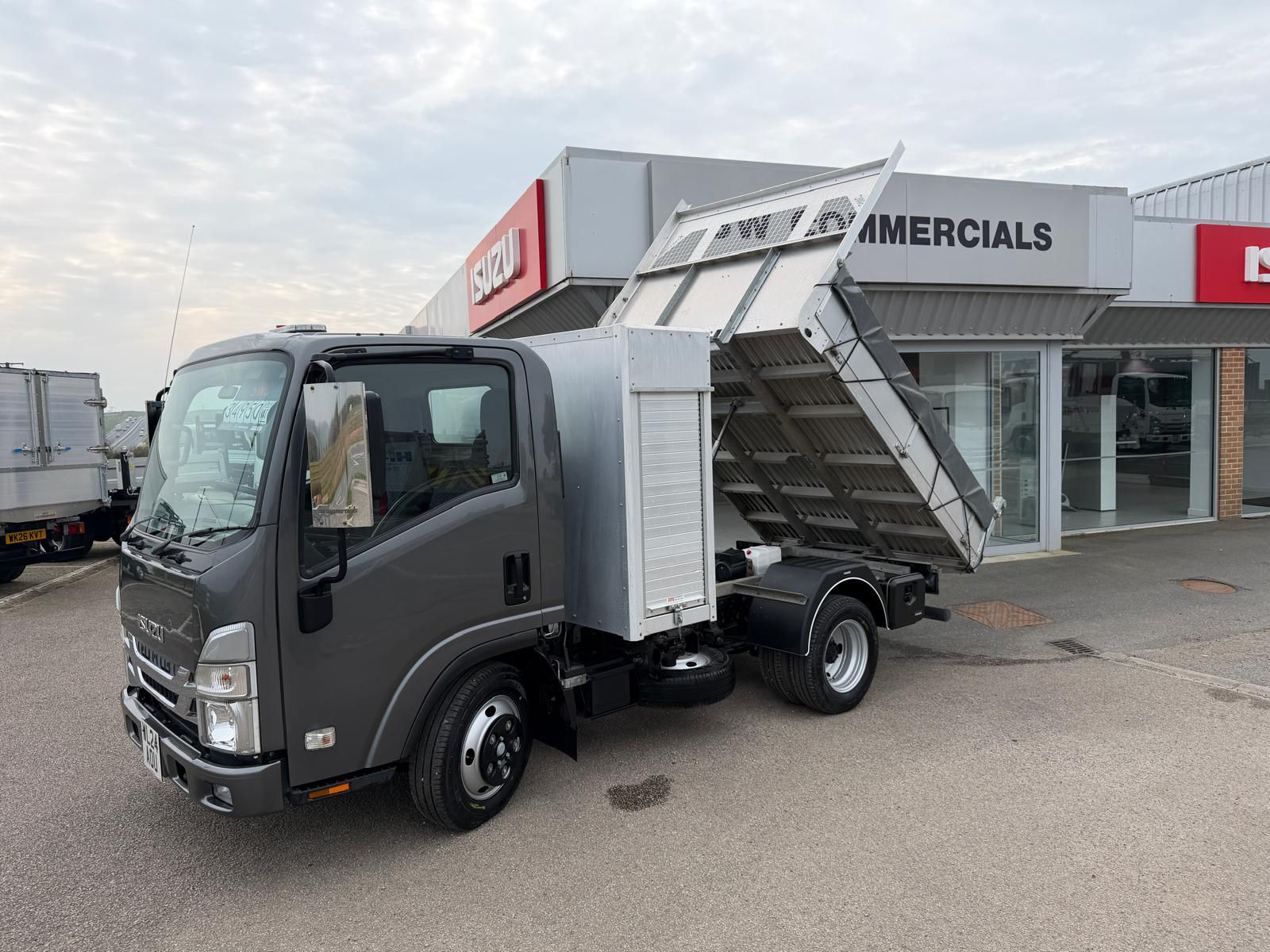 2024 Isuzu Truck N35.125 (T) Tipper Pod