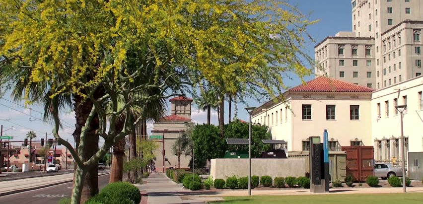 Get help moving in Phoenix, AZ from 2 Movers + 2 Hours for $140 Total!