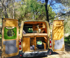 VANHALLA FURONETEROS CAMPING _VANHALLAVANS.jpeg
