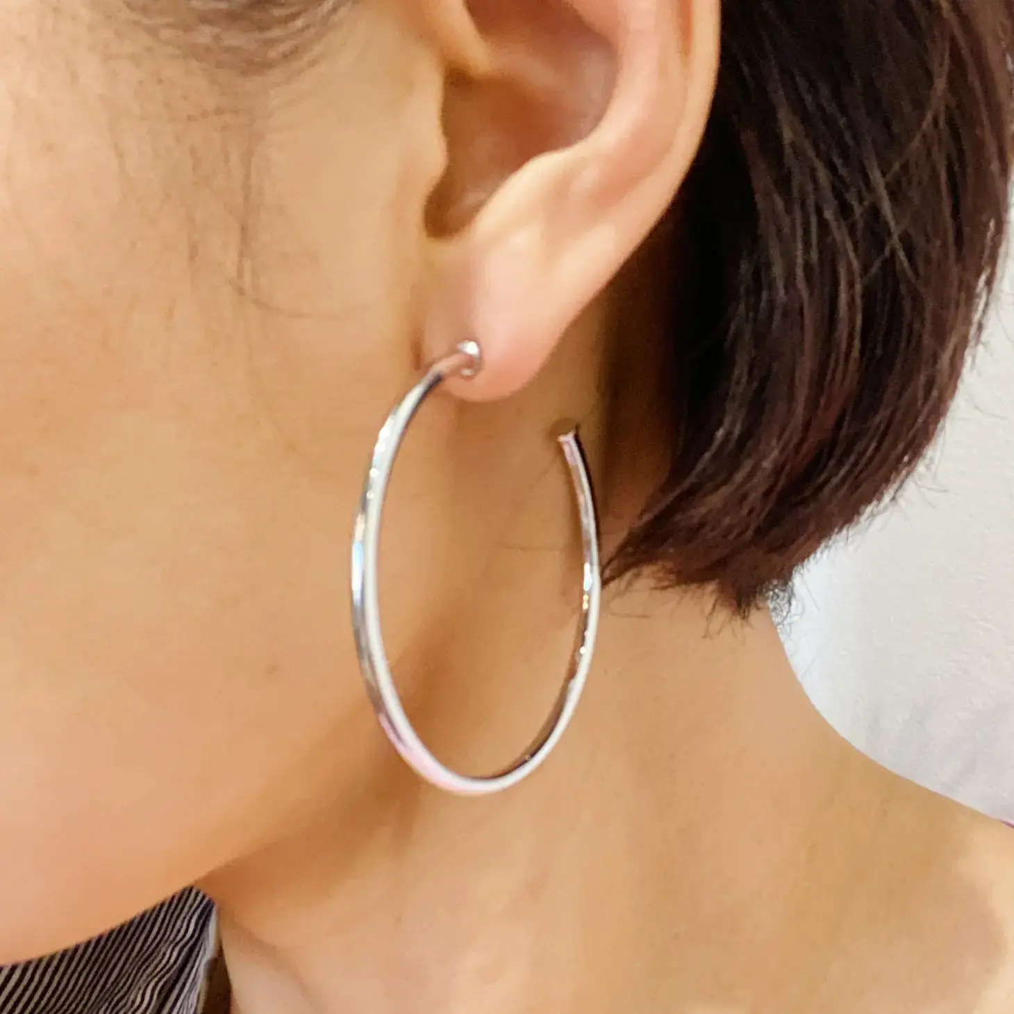 Daisy 2" Silver Hoops