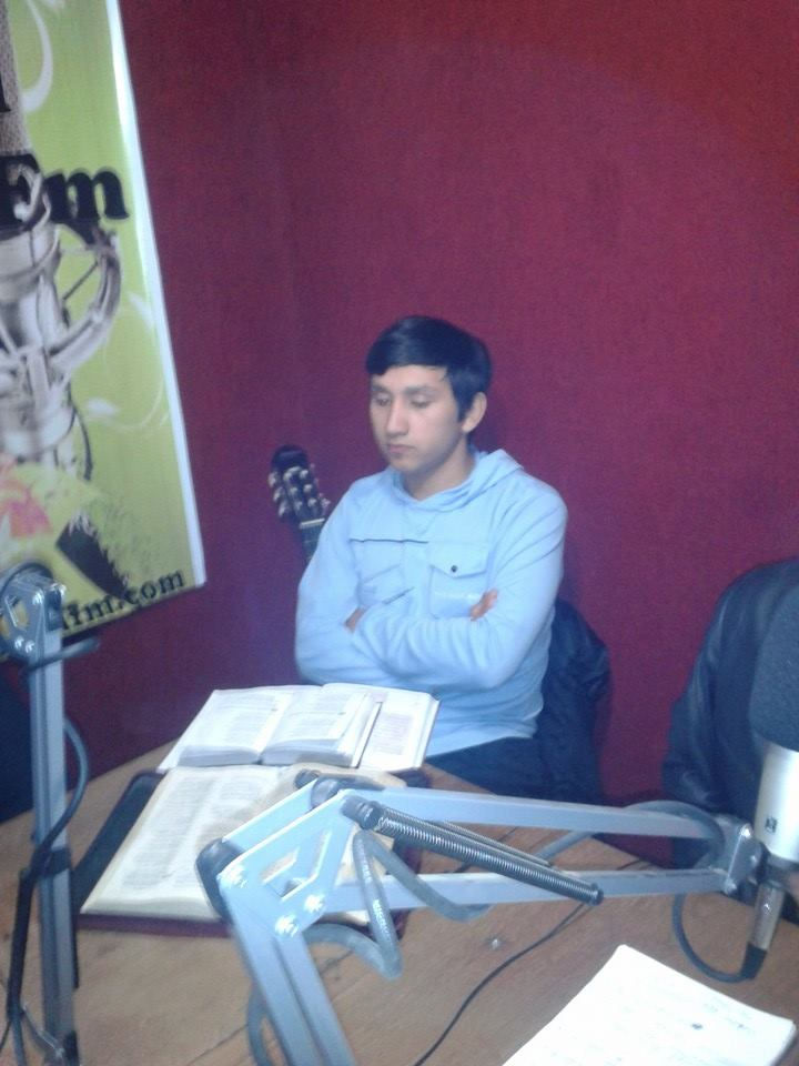 NOCHE DE TESTIMONIO