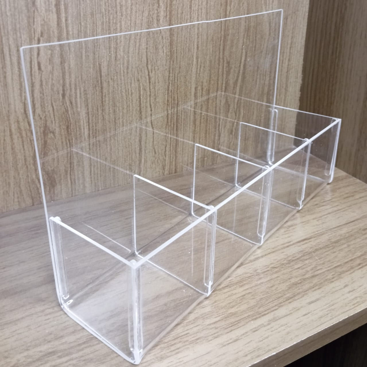 Display com divisórias