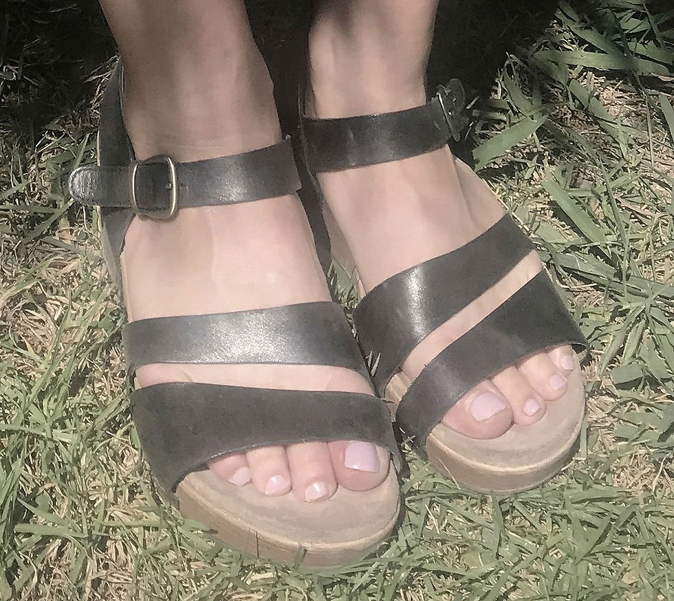 Dansko Women's Lindsay Ankle Strap Black Size 38