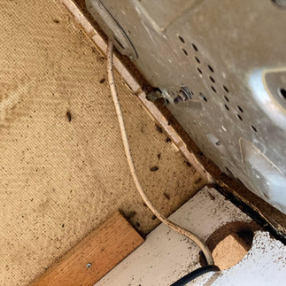 Solutions sur mesure : Grâce à des techniques variées comme l’application d’insecticides liquides et en gel, AJDN garantit un traitement adapté à chaque type d'infestation. Protection de la santé : Les cafards peuvent véhiculer des maladies et des allergènes. En intervenant rapidement, AJDN aide à préserver la santé des occupants de votre domicile. Évaluation approfondie : Leur processus débute par une inspection complète de votre habitation pour déterminer l'étendue de l'infestation et cibler les zones à traiter. Zone d'intervention étendue : AJDN couvre l’Aube ainsi que des communes de l’Yonne et de la Côte-d'Or, assurant une disponibilité pour les résidents de ces régions. Devis personnalisé : AJDN propose un devis clair et adapté pour chaque intervention, garantissant transparence et confiance.