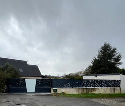 Réalisation d’un portail coulissant et d’une clôture en ACIER.