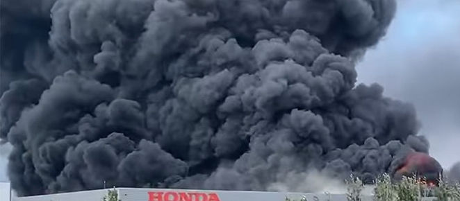 A fuoco lo stabilimento Honda-Montesa di Barcellona