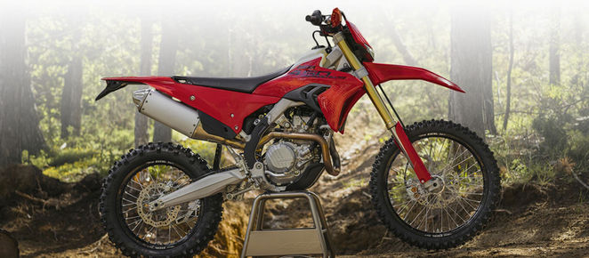 Ducati lancia la Desmo450 EDS da enduro