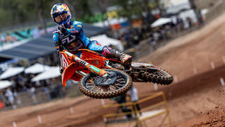 Clamoroso finale della MX2: Langenfelder vince nella tempesta