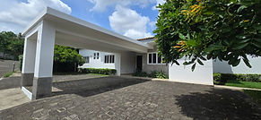 Hermosa casa en venta en Santo Domingo, ubicada en condominio privado con doble seguridad y privacidad