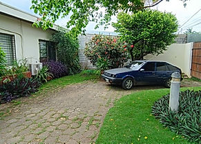 Se vende casa en Bolonia, excelentemente ubicada en una de las zonas más céntricas