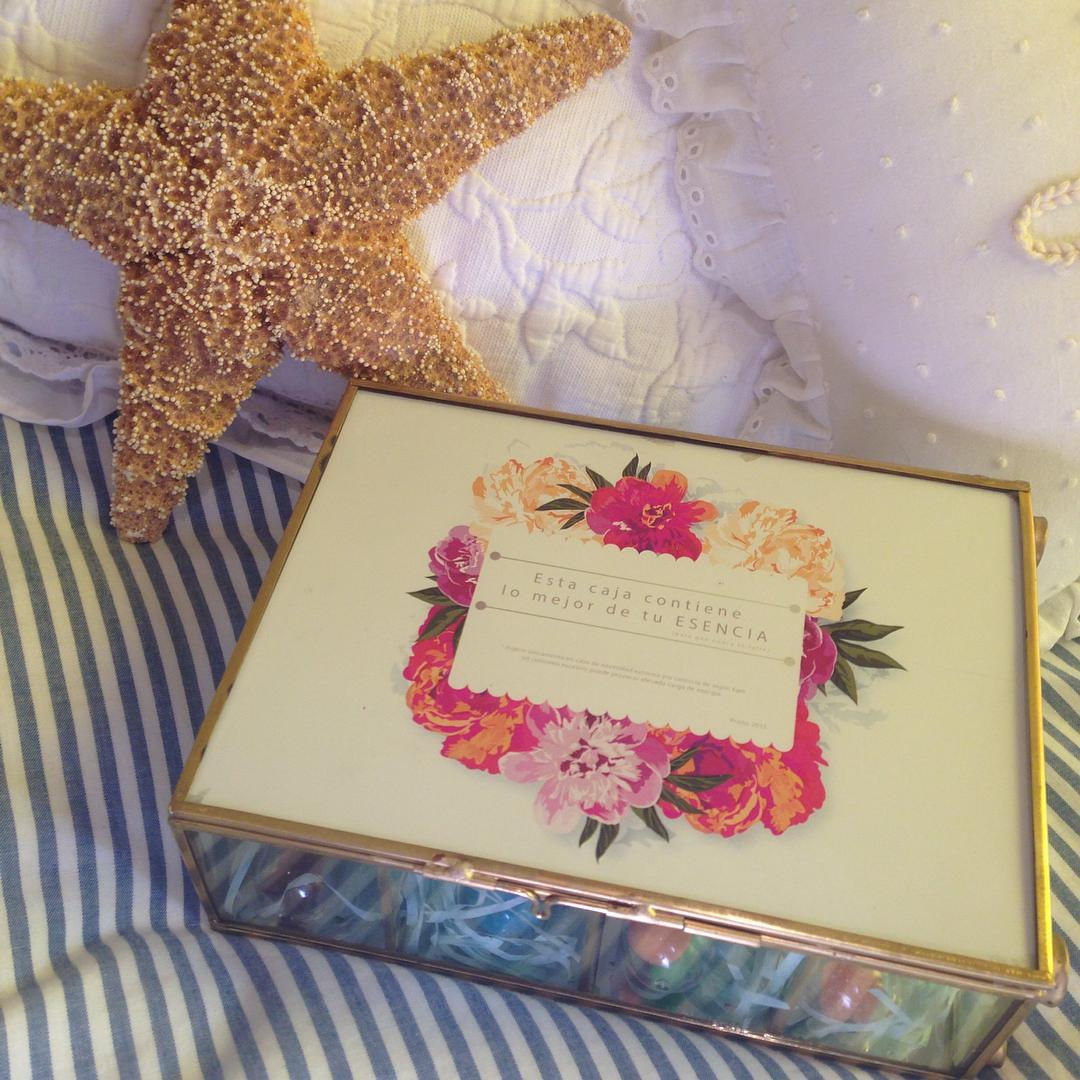 Caja Personalizada "Tu Mejor Esencia"