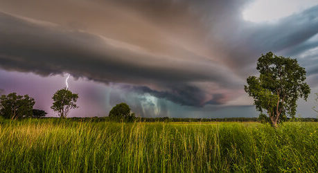 lightning-over-wetlands Kakadu National Park