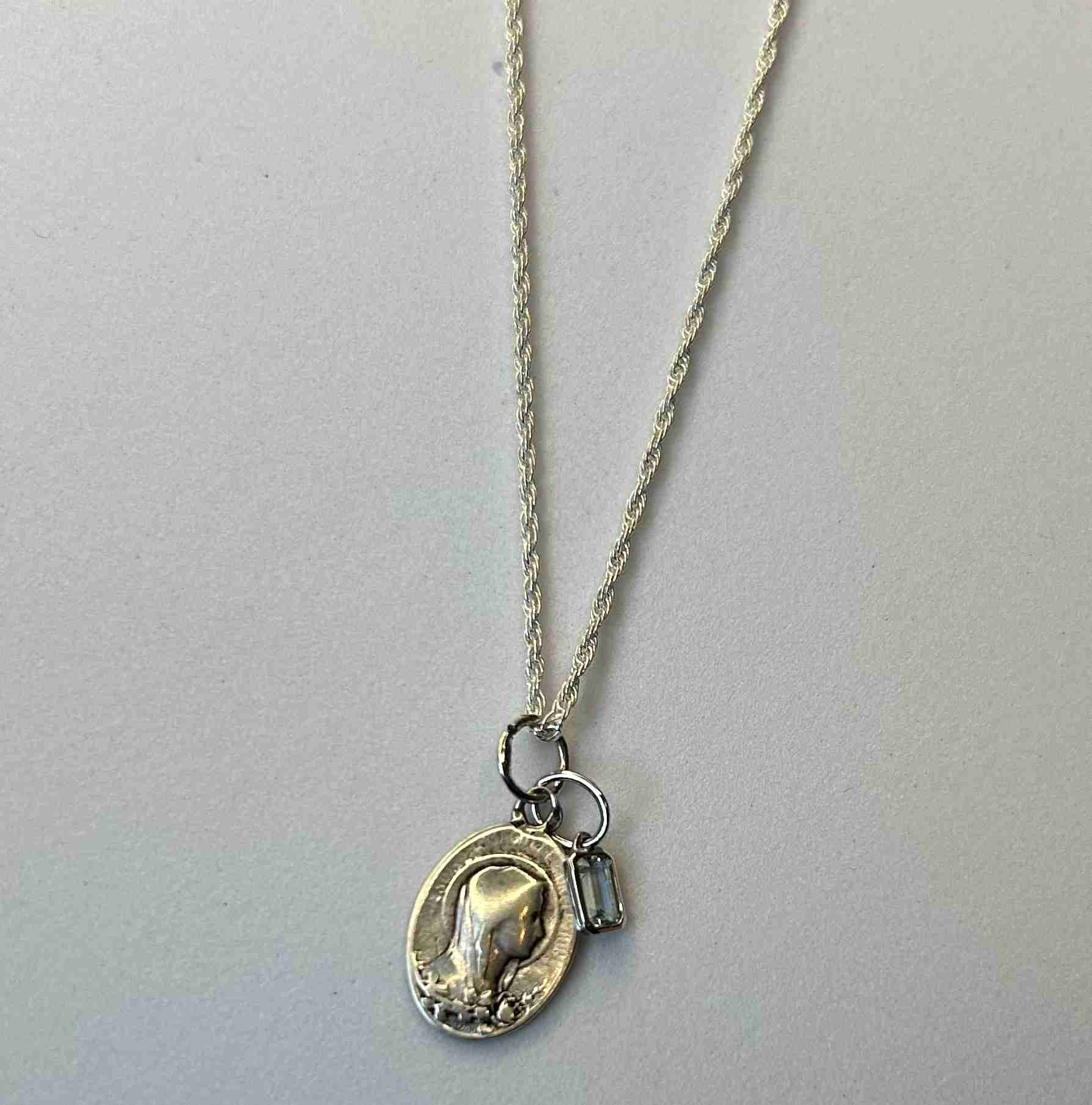 Small Silver Mary/Lordes Oval Vintage Pendant Necklace