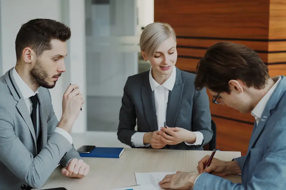 Essential Steps to Prepare for Your First Meeting with a Lawyer