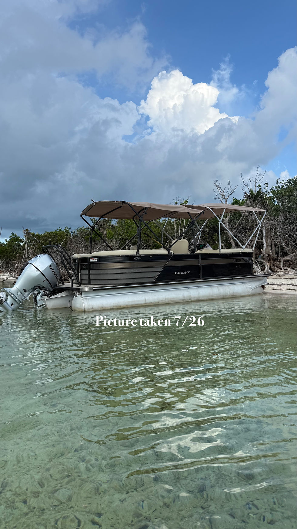 Crest tri toon boat rental venture out starboard 