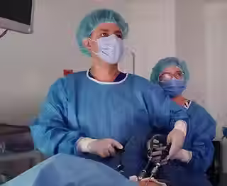 dr-rene-gordillo-cirujano-ibarra-cirujia.avif