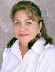 Araceil Photo.jpg