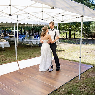 9'x12' dance floor for first dance