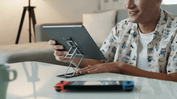 縮圖：MAJEXTAND 秒捷架 ｜一秒切換手機架（標準四色）