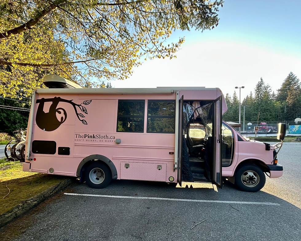 Dinner’s on, the kids are off playing, and the Pink Sloth is freshly dressed and ready to turn heads. This is our kind of five-star evening.