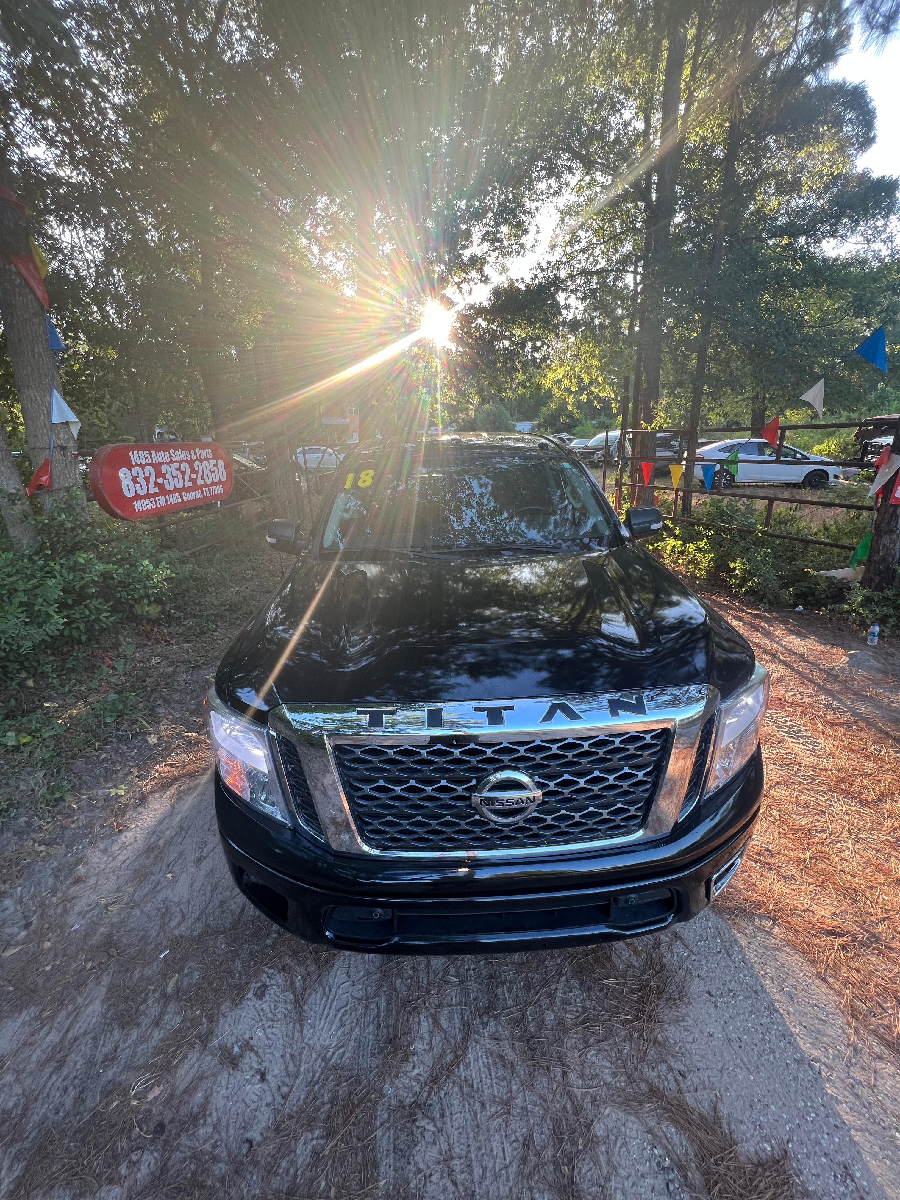 2018 Nissan Titan SV - Photo 8