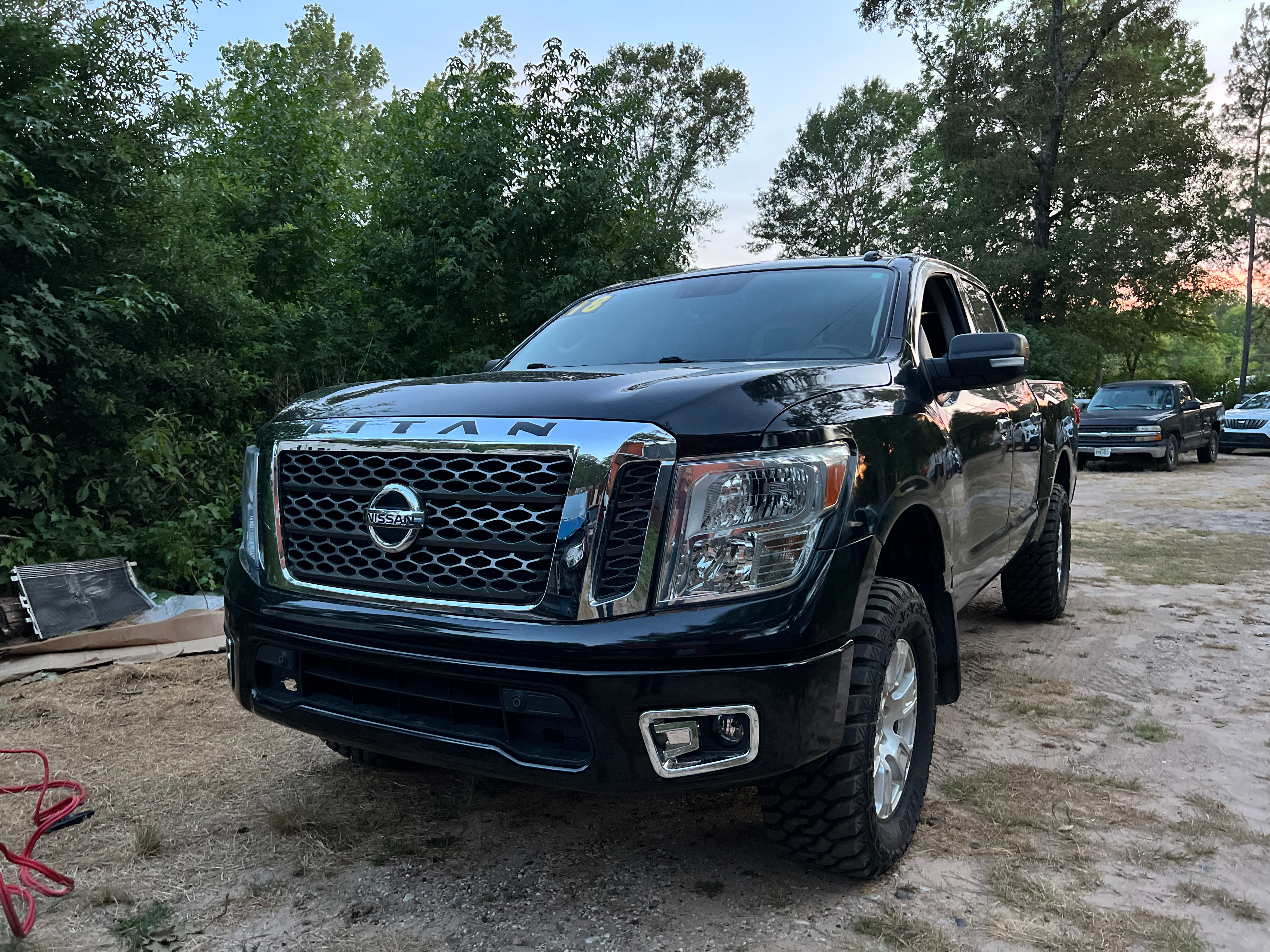 2018 Nissan Titan SV's photo