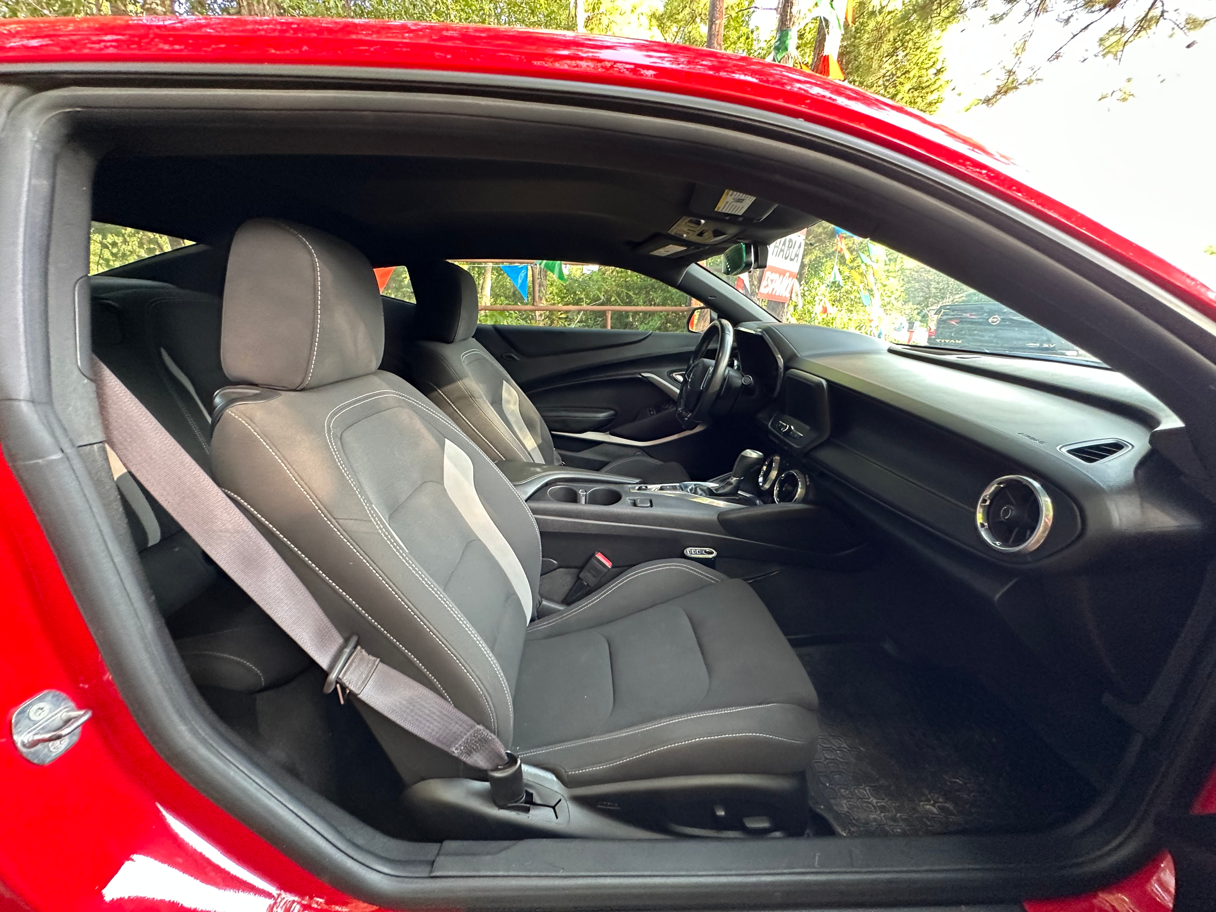 2017 Chevrolet Camaro 1LT - Photo 14