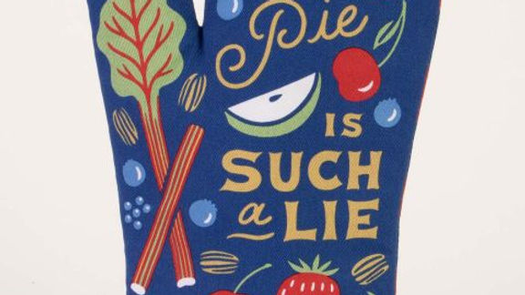 Easy As Pie is Such a Lie Oven Mitt