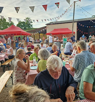 MARCHE GOURMAND EMELYNE AOUT 20241.jpg